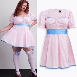 TORRID HALLOWEEN COSTUME STRETCH POPLIN SATIN CLASSIC PINUP COSPLAY DOLL DRESS